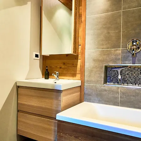 D'alpage Larose - Private Mountain Retreat בקתה *