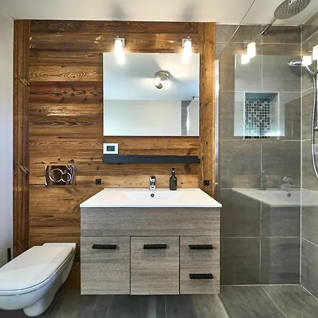 D'alpage Larose * ヴァルトゥルナンシュ